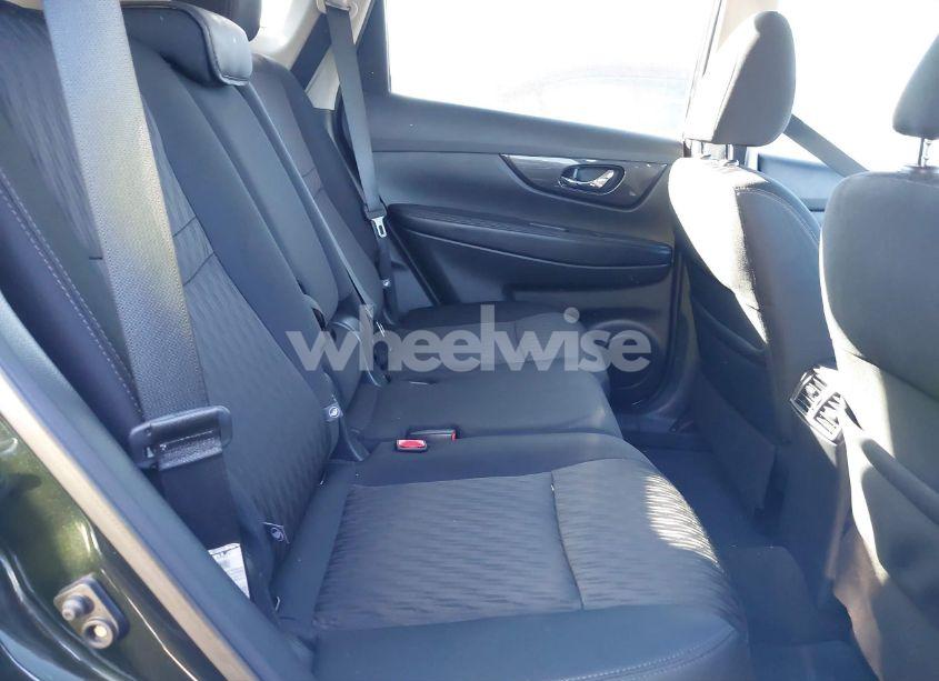 Photo 8 of 2019 Nissan Rogue SV (VIN 5N1AT2MT8KC782606)