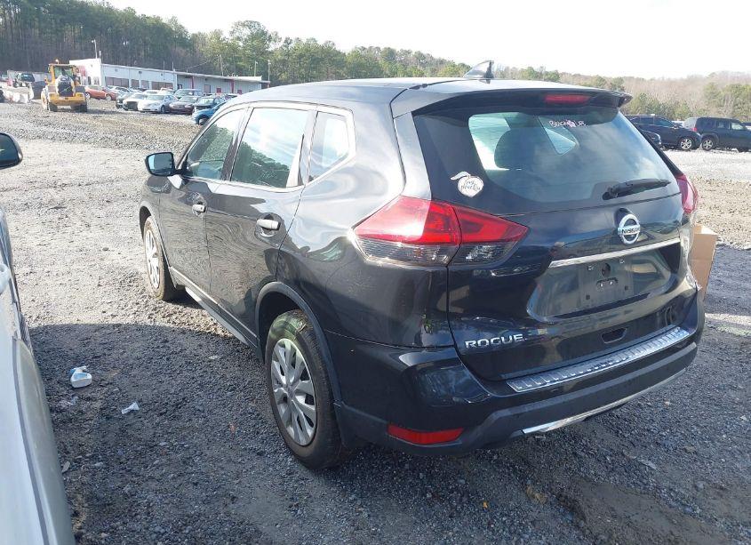 Photo 3 of 2019 Nissan Rogue S (VIN 5N1AT2MT8KC801607)
