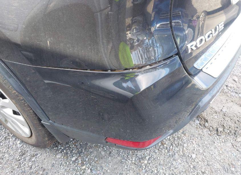 Photo 6 of 2019 Nissan Rogue S (VIN 5N1AT2MT8KC801607)