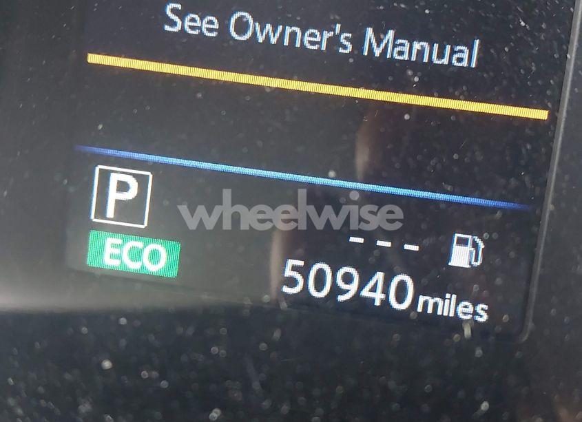 Photo 15 of 2019 Nissan Rogue SV (VIN 5N1AT2MT8KC817404)