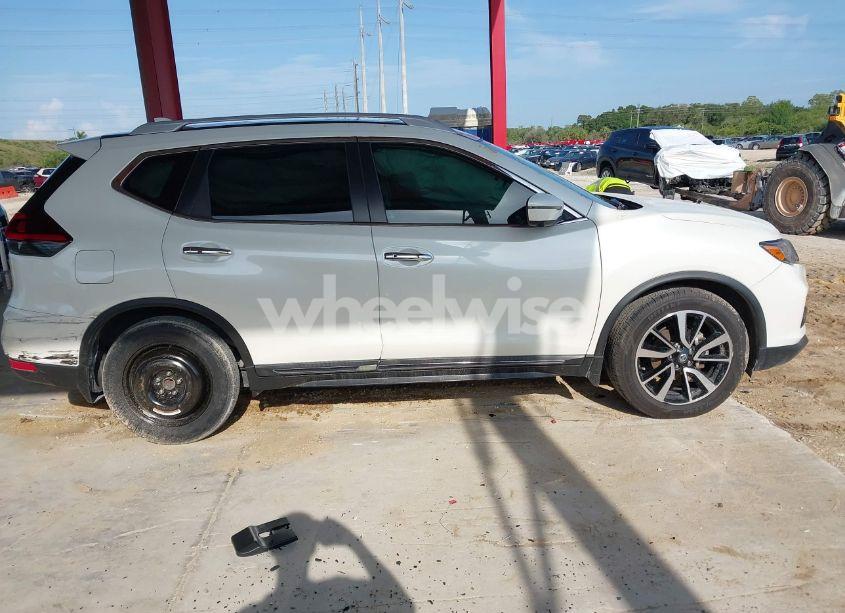 Photo 13 of 2020 Nissan Rogue SL FWD (VIN 5N1AT2MT8LC706157)