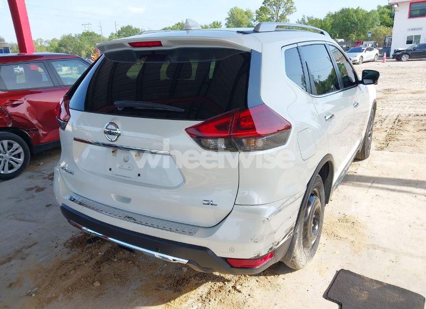 Photo 4 of 2020 Nissan Rogue SL FWD (VIN 5N1AT2MT8LC706157)