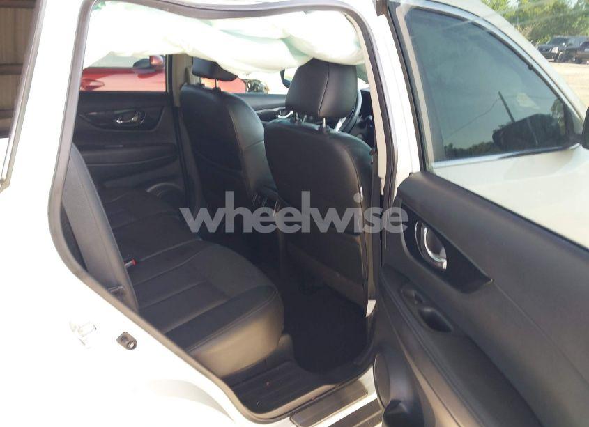 Photo 8 of 2020 Nissan Rogue SL FWD (VIN 5N1AT2MT8LC706157)