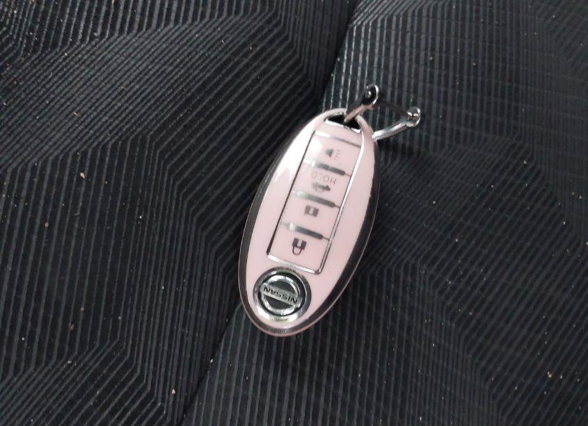 Photo 11 of 2015 Nissan Rogue SV (VIN 5N1AT2MT9FC754108)