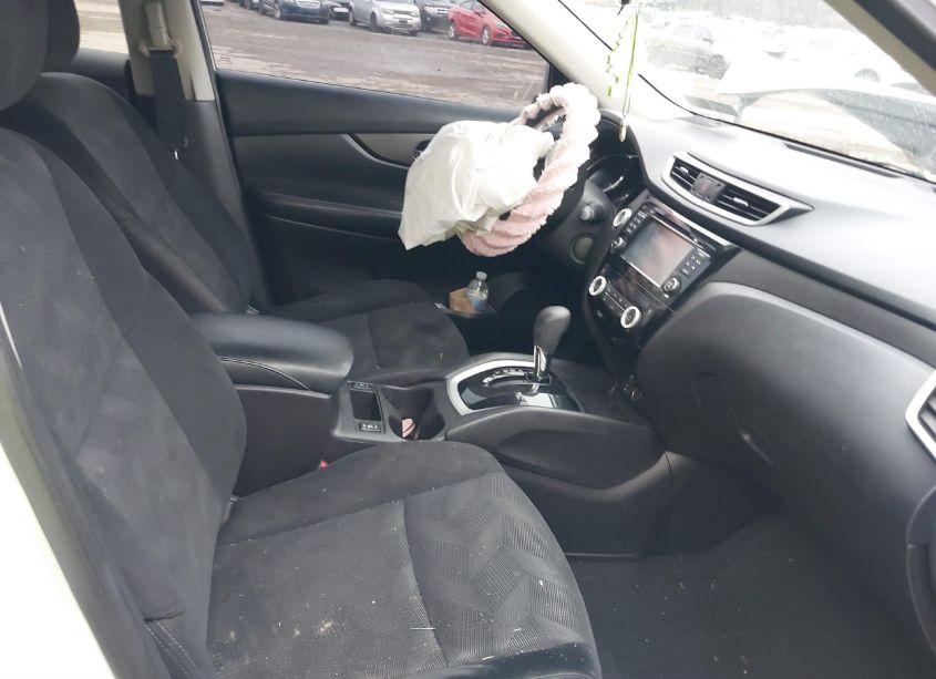 Photo 5 of 2015 Nissan Rogue SV (VIN 5N1AT2MT9FC754108)