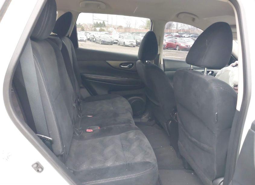 Photo 8 of 2015 Nissan Rogue SV (VIN 5N1AT2MT9FC754108)