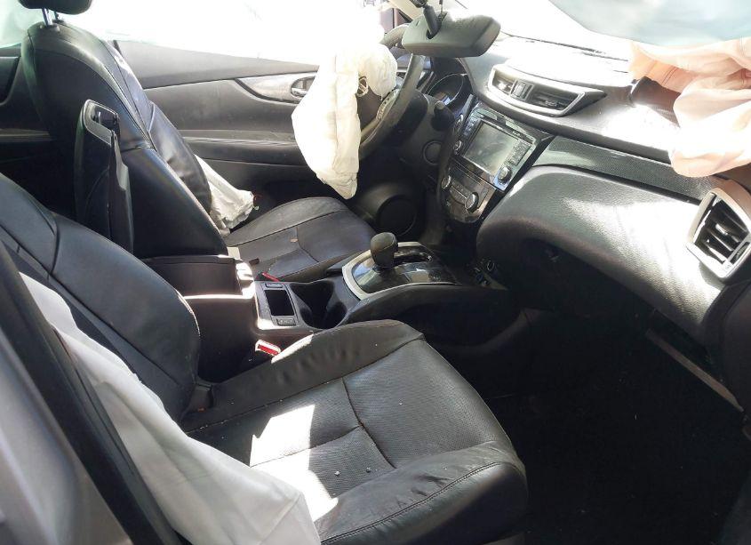 Photo 5 of 2015 Nissan Rogue SL (VIN 5N1AT2MT9FC771829)