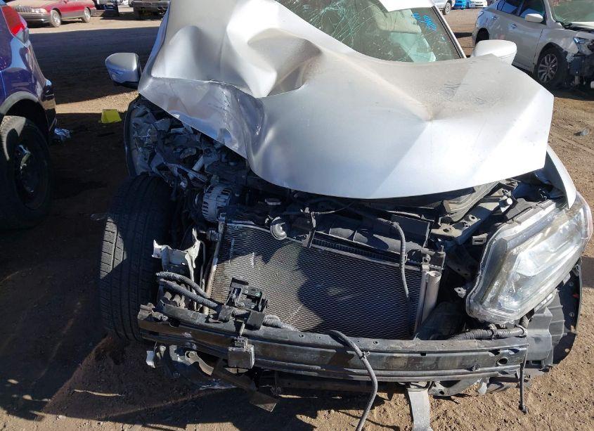 Photo 6 of 2015 Nissan Rogue SL (VIN 5N1AT2MT9FC771829)