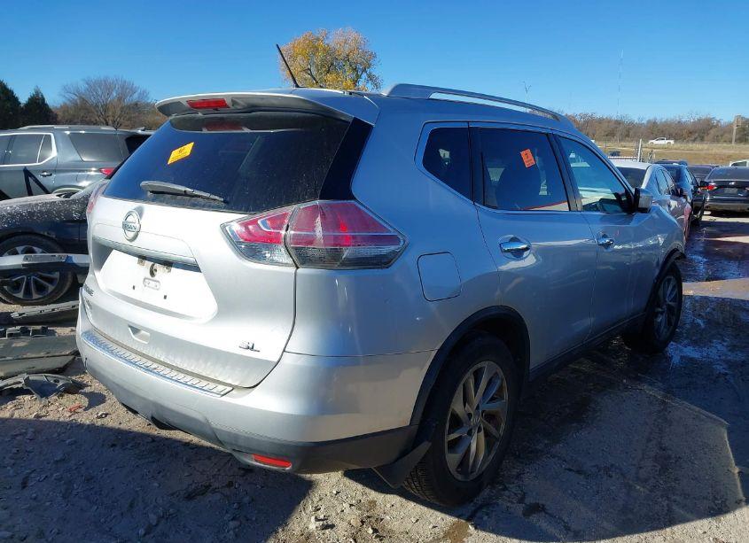 Photo 4 of 2015 Nissan Rogue SL (VIN 5N1AT2MT9FC776321)