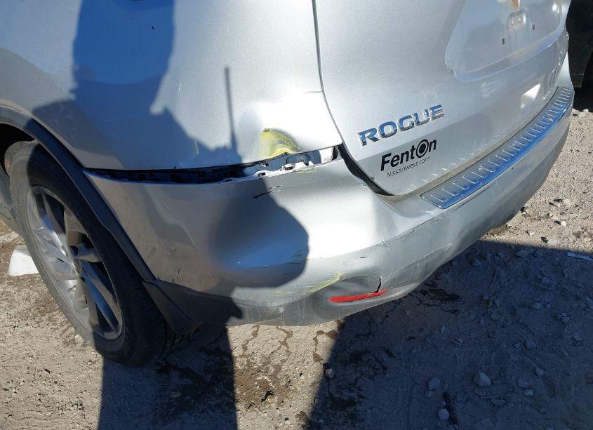 Photo 6 of 2015 Nissan Rogue SL (VIN 5N1AT2MT9FC776321)