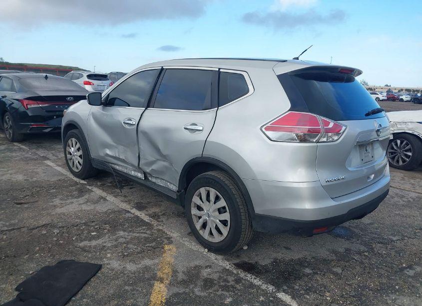 Photo 3 of 2015 Nissan Rogue S (VIN 5N1AT2MT9FC814565)