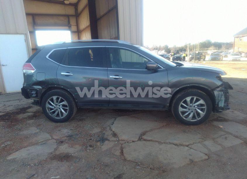 Photo 13 of 2015 Nissan Rogue SL (VIN 5N1AT2MT9FC830295)