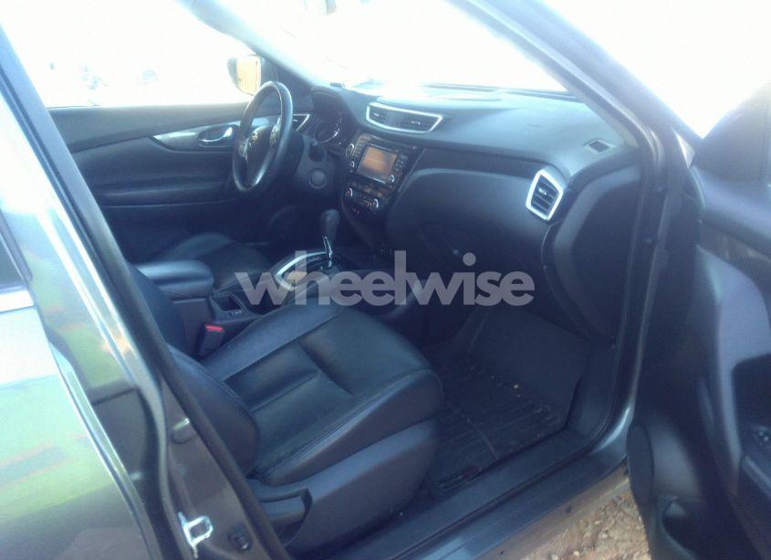 Photo 5 of 2015 Nissan Rogue SL (VIN 5N1AT2MT9FC830295)