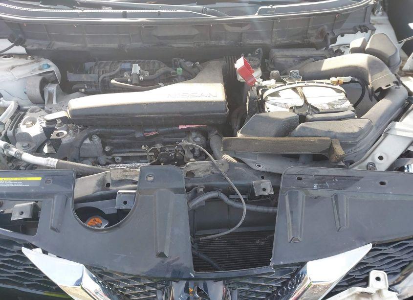 Photo 10 of 2015 Nissan Rogue SL (VIN 5N1AT2MT9FC847484)