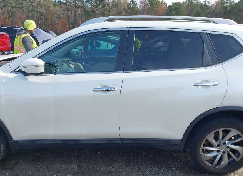 Photo 14 of 2015 Nissan Rogue SL (VIN 5N1AT2MT9FC847484)