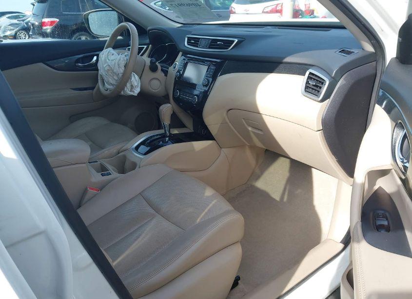 Photo 5 of 2015 Nissan Rogue SL (VIN 5N1AT2MT9FC847484)