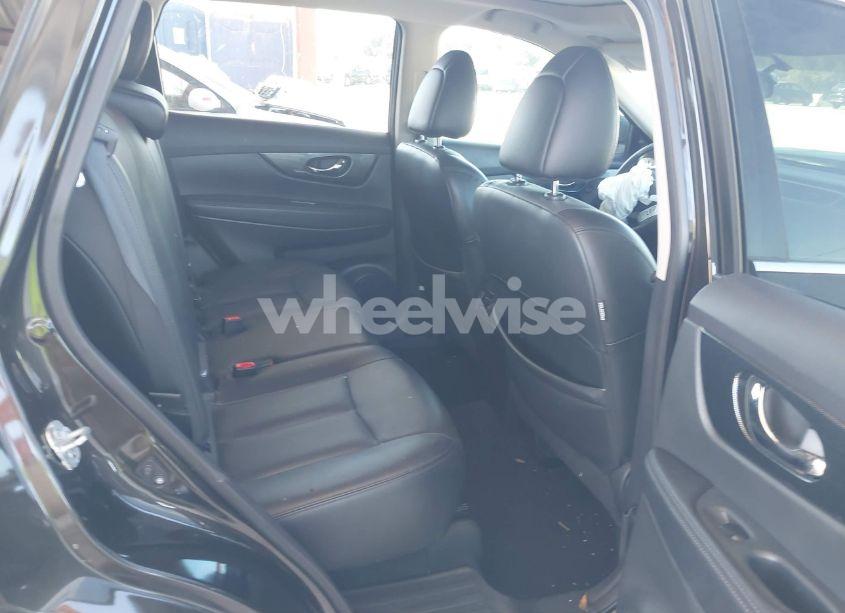 Photo 8 of 2016 Nissan Rogue SL (VIN 5N1AT2MT9GC734801)