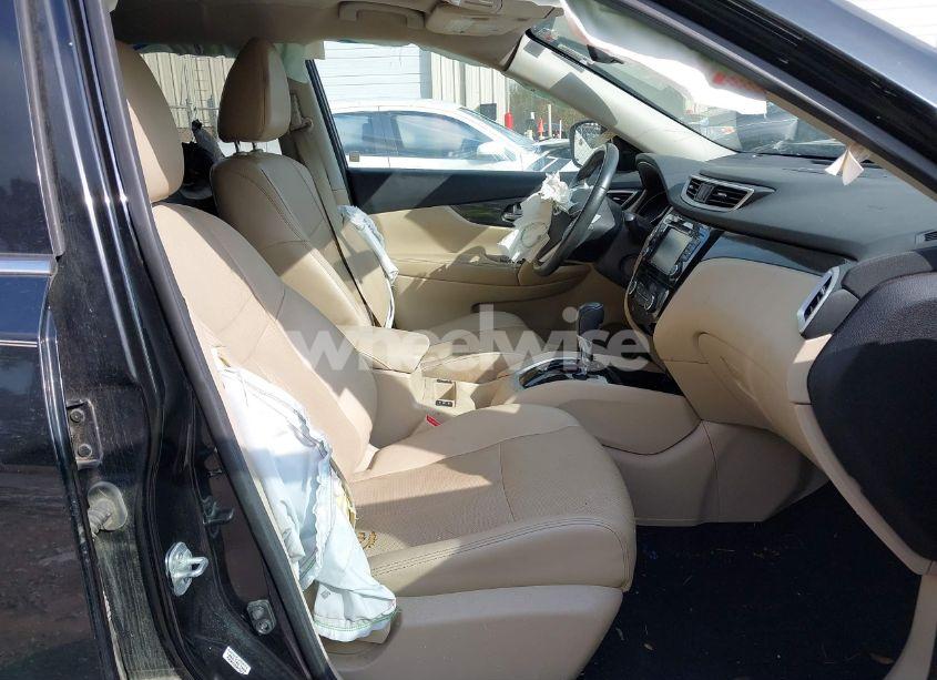 Photo 5 of 2016 Nissan Rogue SL (VIN 5N1AT2MT9GC738671)