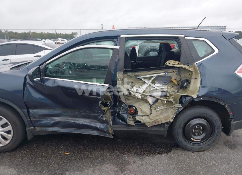 Photo 6 of 2016 Nissan Rogue S (VIN 5N1AT2MT9GC877585)