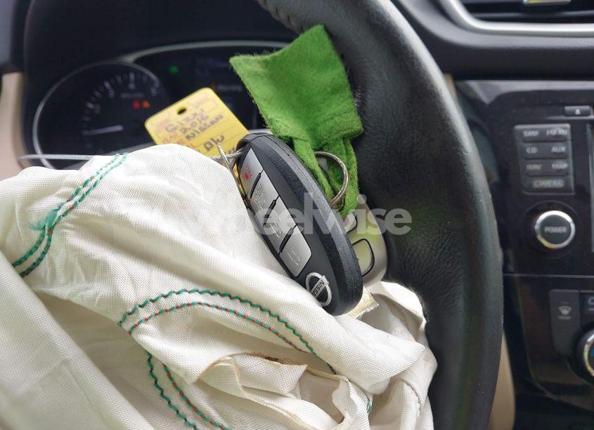 Photo 11 of 2016 Nissan Rogue SL (VIN 5N1AT2MT9GC880664)