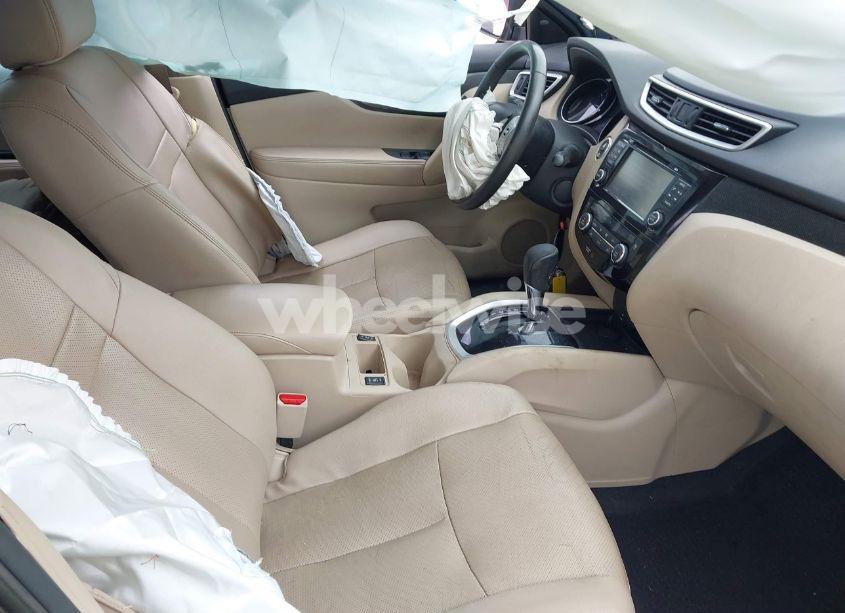 Photo 5 of 2016 Nissan Rogue SL (VIN 5N1AT2MT9GC880664)