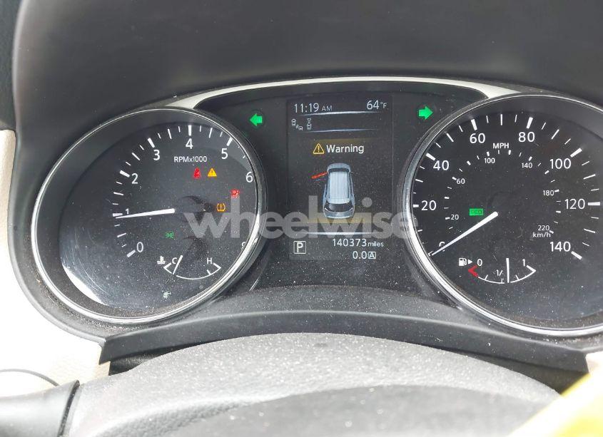 Photo 7 of 2016 Nissan Rogue SL (VIN 5N1AT2MT9GC880664)