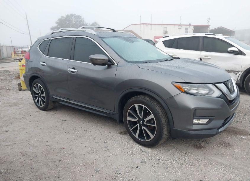 2017 Nissan Rogue SL (VIN 5N1AT2MT9HC750384) main photo