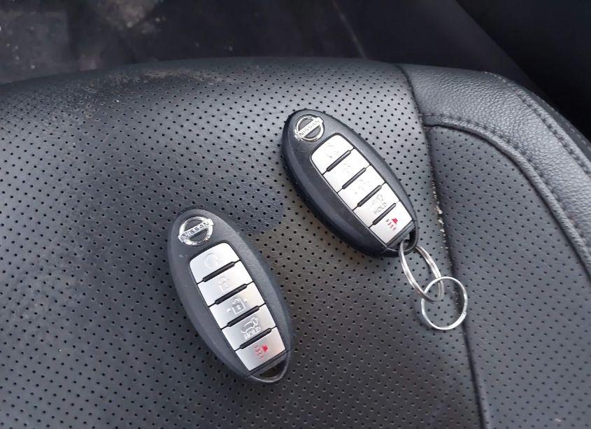 Photo 11 of 2017 Nissan Rogue SL (VIN 5N1AT2MT9HC750384)