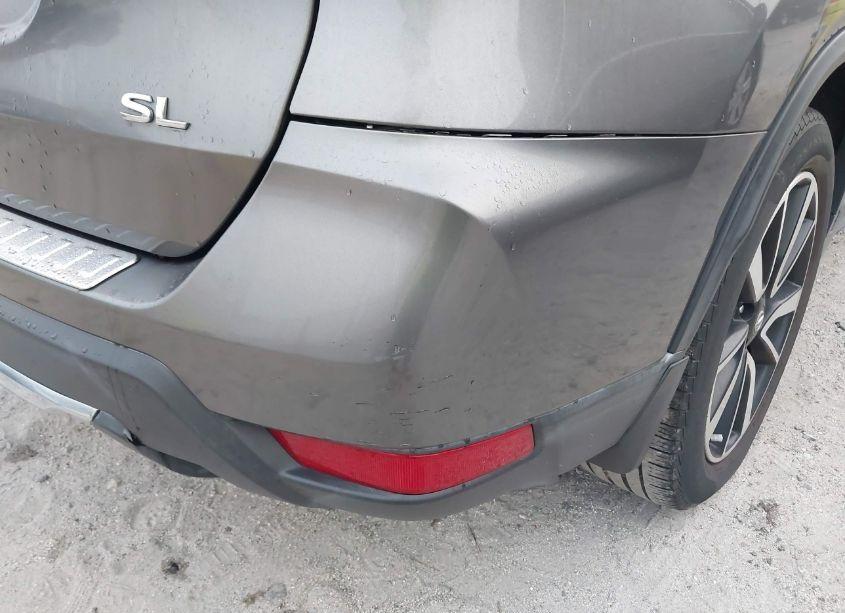 Photo 13 of 2017 Nissan Rogue SL (VIN 5N1AT2MT9HC750384)