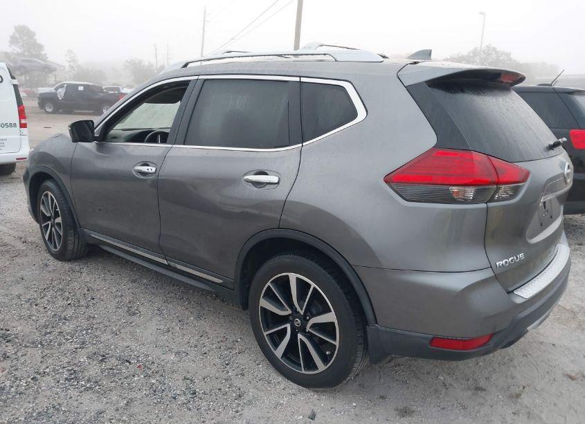 Photo 3 of 2017 Nissan Rogue SL (VIN 5N1AT2MT9HC750384)