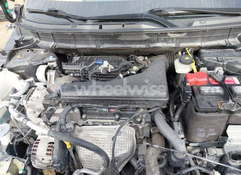 Photo 10 of 2017 Nissan Rogue S (VIN 5N1AT2MT9HC773762)