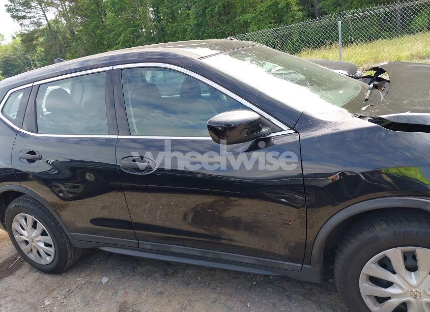 Photo 14 of 2017 Nissan Rogue S (VIN 5N1AT2MT9HC780811)