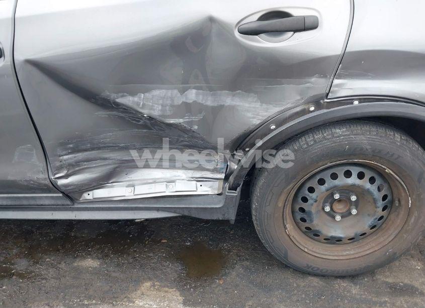 Photo 6 of 2017 Nissan Rogue S (VIN 5N1AT2MT9HC798094)