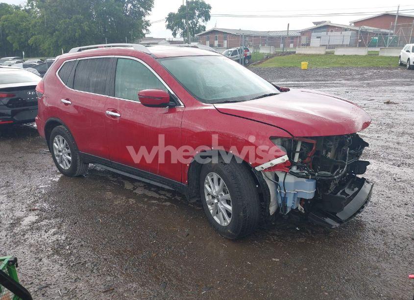 2017 Nissan Rogue SV (VIN 5N1AT2MT9HC800491) main photo