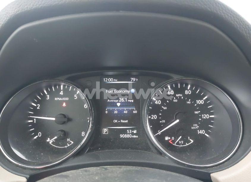 Photo 7 of 2017 Nissan Rogue SV (VIN 5N1AT2MT9HC800491)