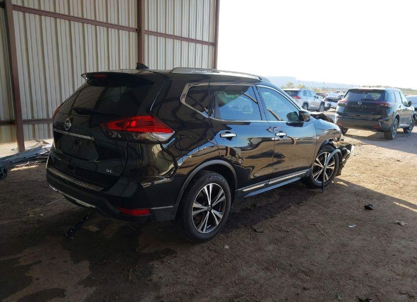 Photo 4 of 2017 Nissan Rogue SL (VIN 5N1AT2MT9HC819395)