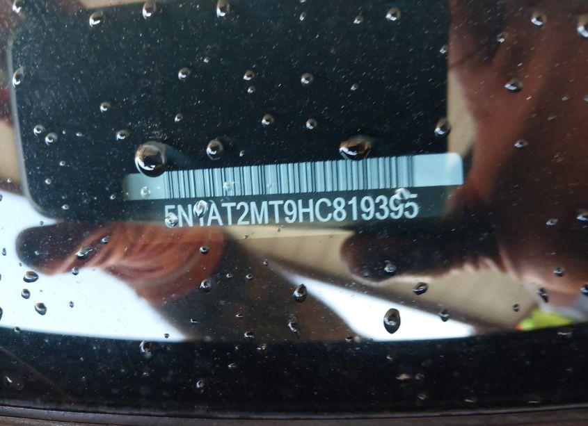 Photo 9 of 2017 Nissan Rogue SL (VIN 5N1AT2MT9HC819395)