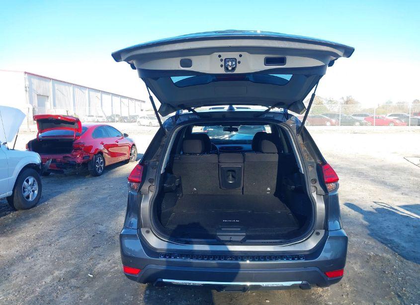 Photo 18 of 2017 Nissan Rogue SV (VIN 5N1AT2MT9HC823205)