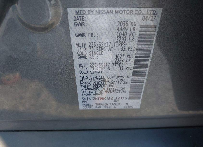 Photo 9 of 2017 Nissan Rogue SV (VIN 5N1AT2MT9HC823205)