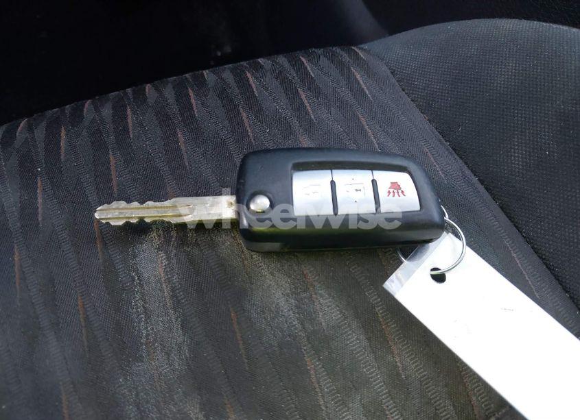 Photo 11 of 2017 Nissan Rogue S (VIN 5N1AT2MT9HC839775)