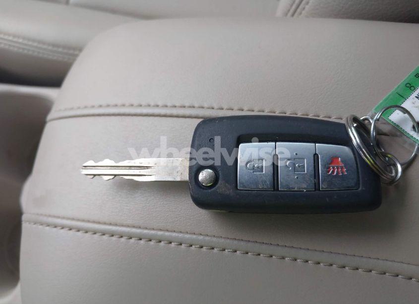 Photo 11 of 2017 Nissan Rogue S (VIN 5N1AT2MT9HC841669)