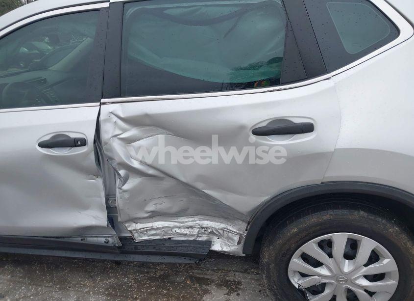 Photo 6 of 2017 Nissan Rogue S (VIN 5N1AT2MT9HC862702)