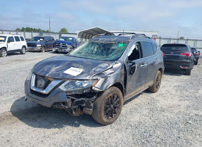 Photo 2 of 2017 Nissan Rogue SV (VIN 5N1AT2MT9HC872954)