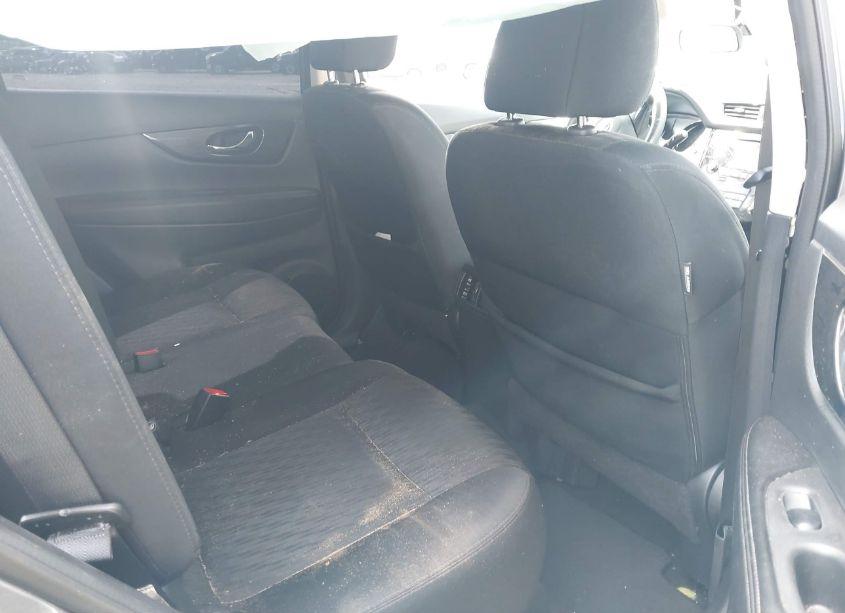 Photo 8 of 2017 Nissan Rogue SV (VIN 5N1AT2MT9HC872954)