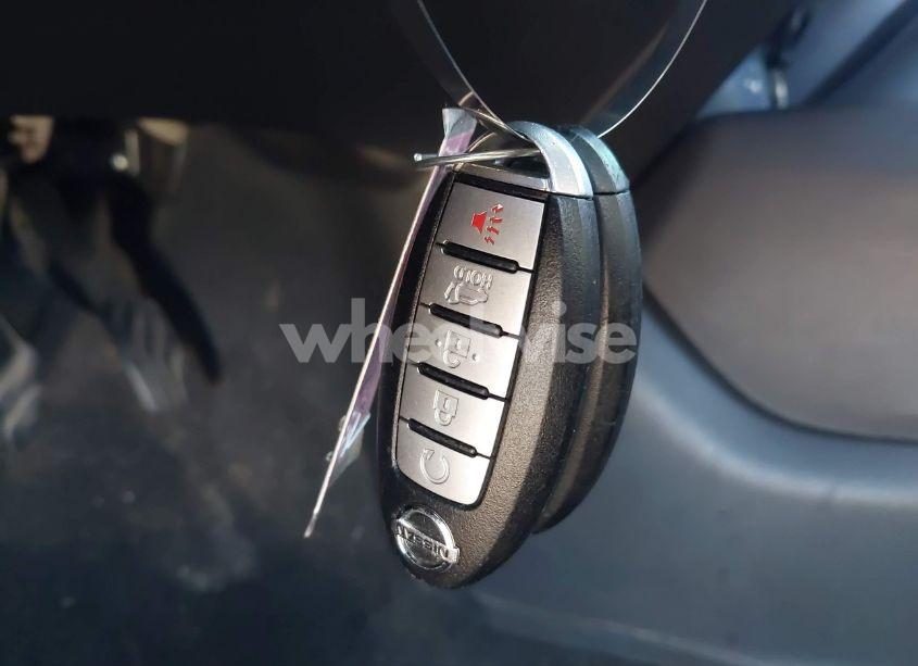 Photo 11 of 2018 Nissan Rogue SV (VIN 5N1AT2MT9JC704687)