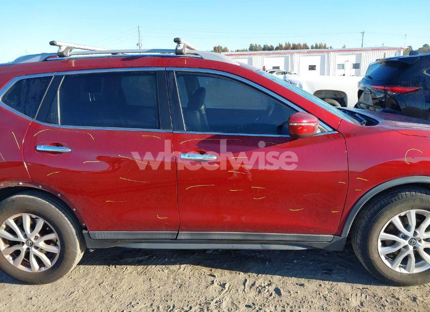 Photo 14 of 2018 Nissan Rogue SV (VIN 5N1AT2MT9JC704687)