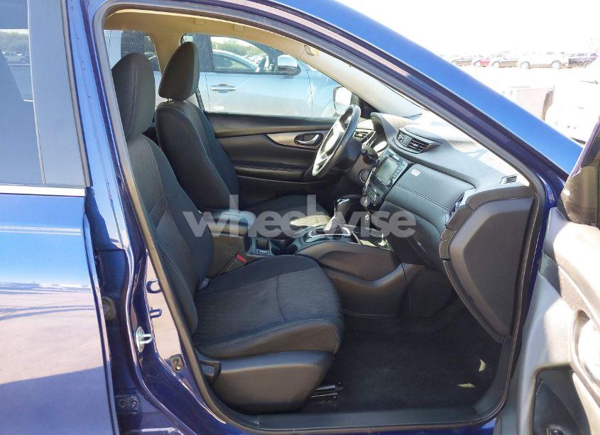 Photo 5 of 2018 Nissan Rogue SV (VIN 5N1AT2MT9JC720890)