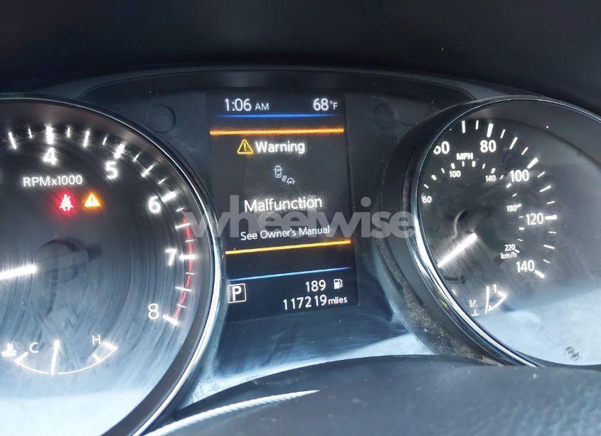 Photo 7 of 2018 Nissan Rogue SV (VIN 5N1AT2MT9JC720890)