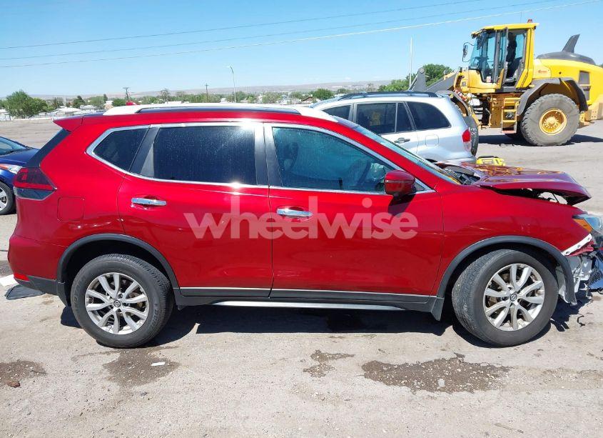 Photo 14 of 2018 Nissan Rogue SV (VIN 5N1AT2MT9JC733879)