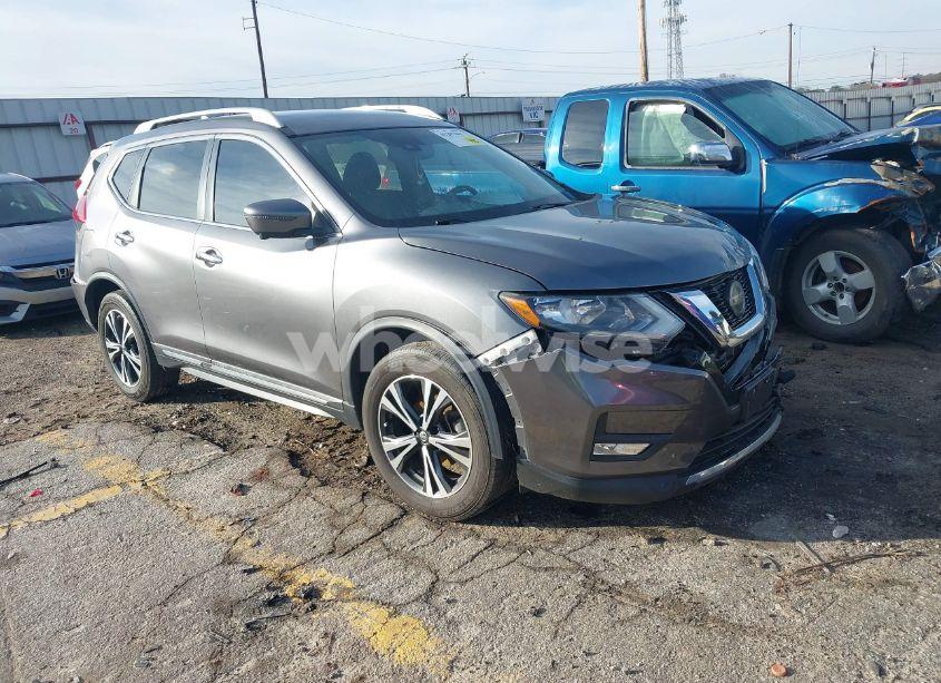 2018 Nissan Rogue SL (VIN 5N1AT2MT9JC734272) main photo